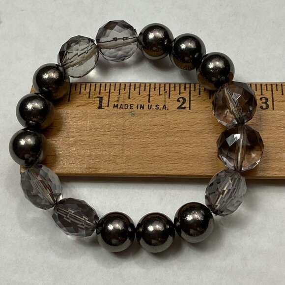 Beautiful Silver Gray Beaded Chunky Stretch Bracelet - Picture 4 of 5